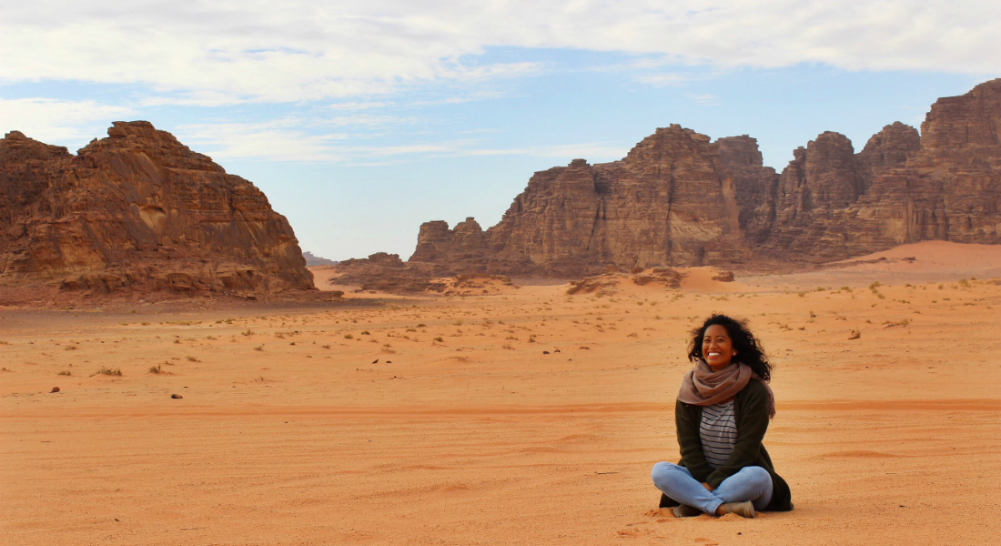 Gilman grantee Miriam Ly in the Jordan desert